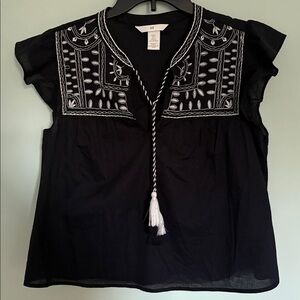 H&M Linen Black Top with White Embroidery